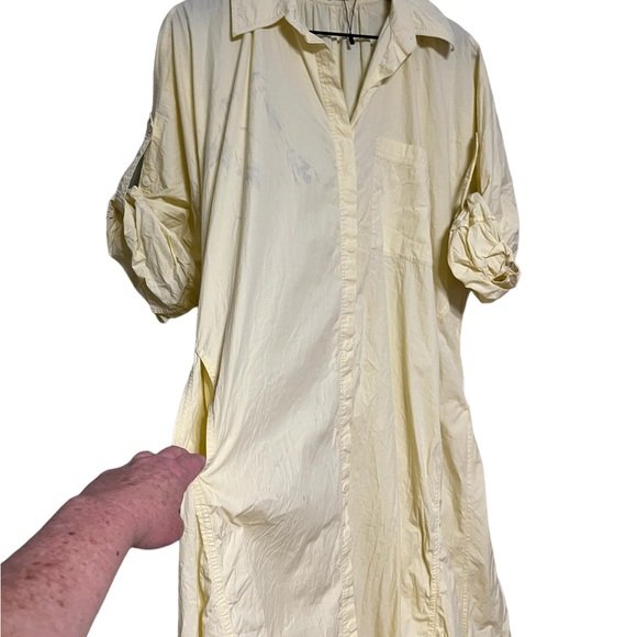 CO
Yellow Collared Maxi size Large - Picture 7 of 15